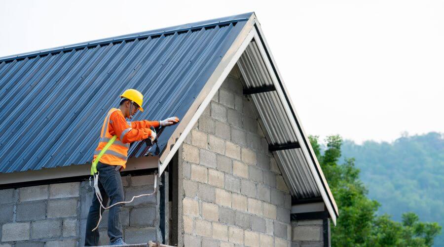 Expert Emergency Roof Repairs services in Ewing, MO
